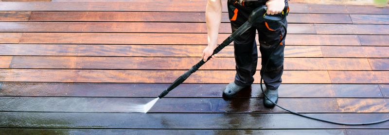 Deck Cleaning and Power Washing